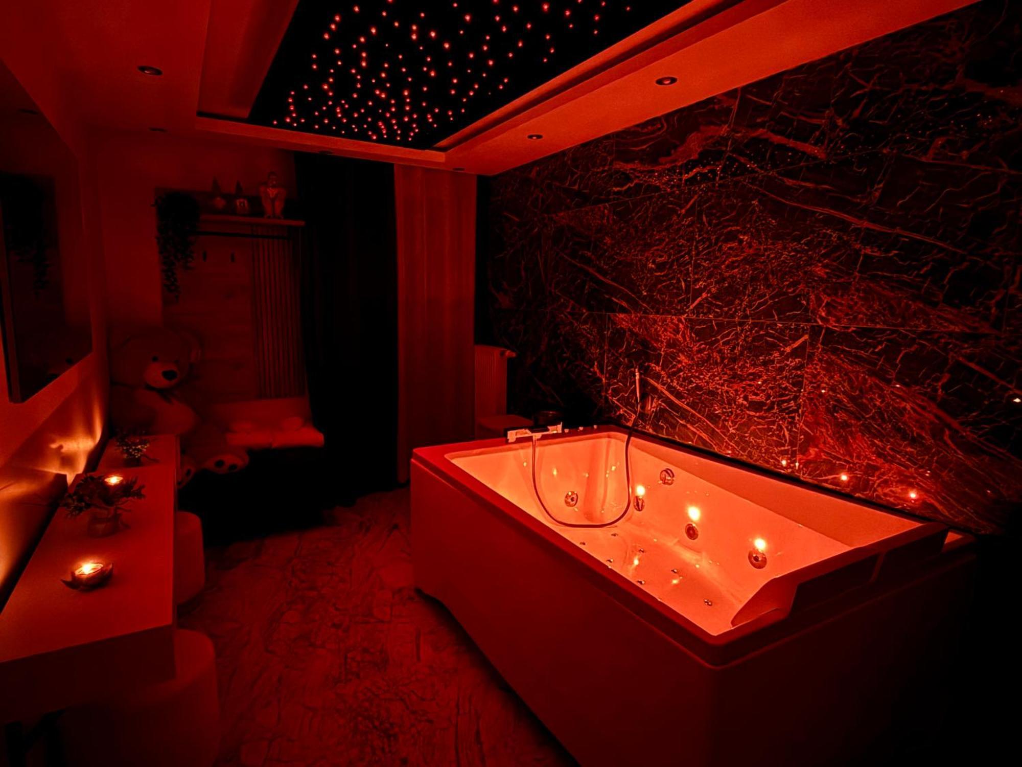 Appartement Neuf Haut Standing - Jacuzzi A Strasbourg Schiltigheim Bagian luar foto